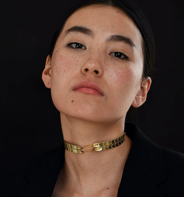 CHOKER TWISTED EMANEL